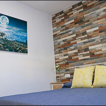 Casa Colorado Con Piscina Villa โกนิล เด ลาฟรอนเตรา ภายนอก รูปภาพ