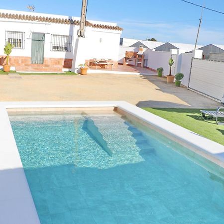 Casa Colorado Con Piscina Villa โกนิล เด ลาฟรอนเตรา ภายนอก รูปภาพ