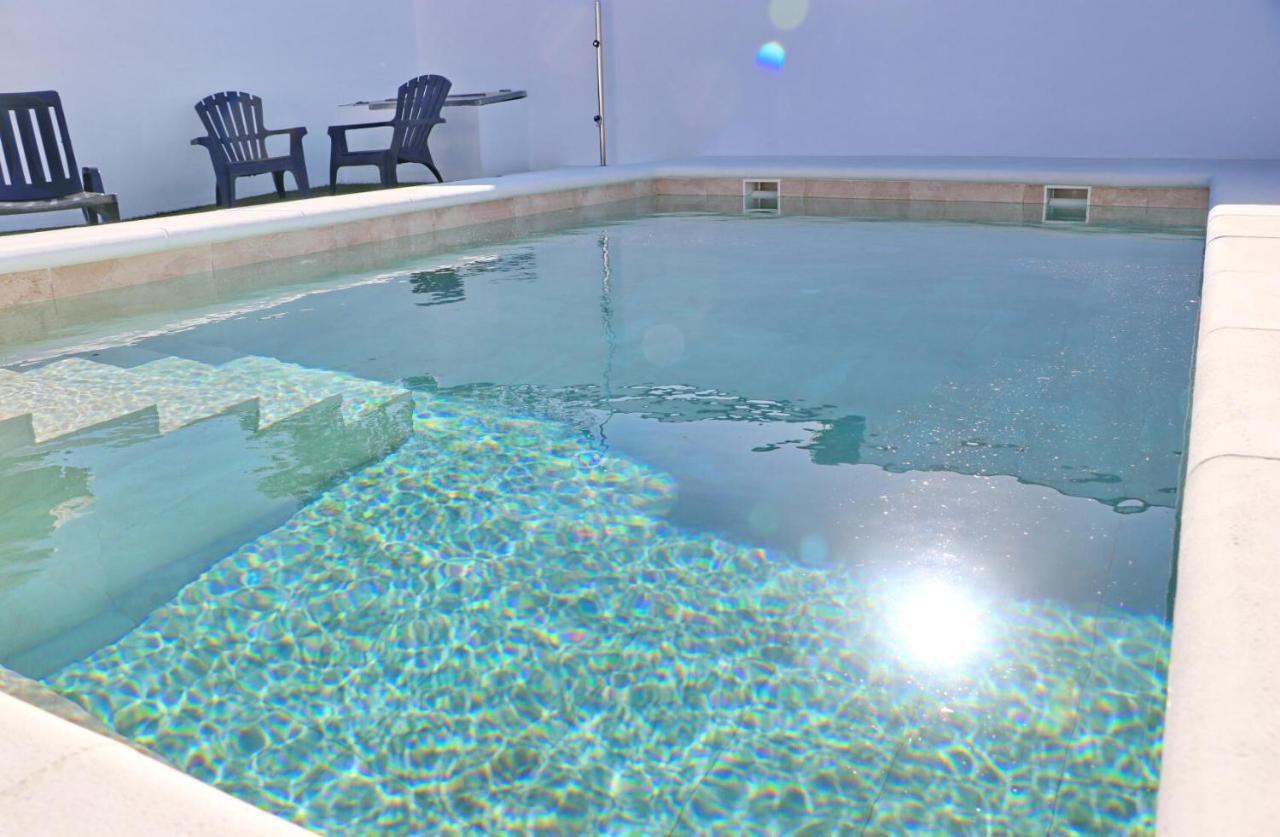 Casa Colorado Con Piscina Villa โกนิล เด ลาฟรอนเตรา ภายนอก รูปภาพ