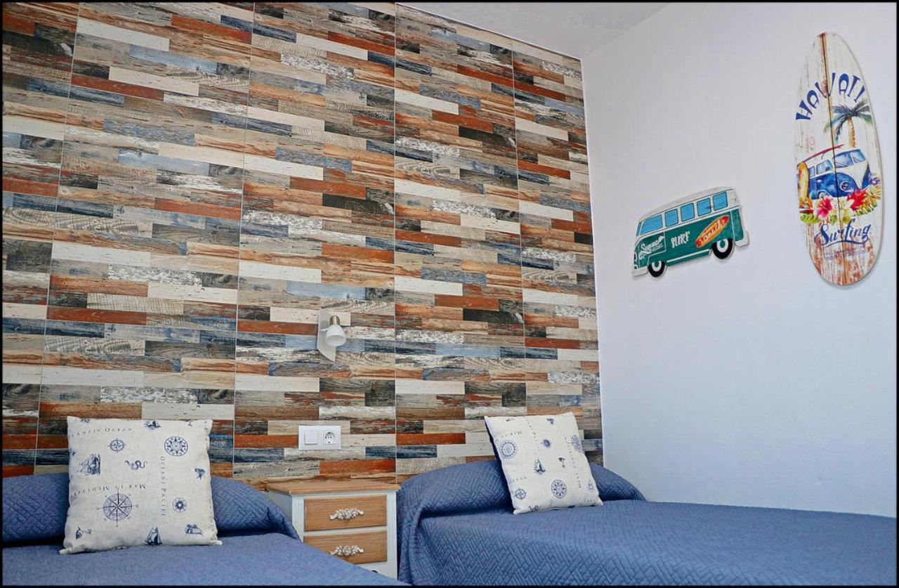 Casa Colorado Con Piscina Villa โกนิล เด ลาฟรอนเตรา ภายนอก รูปภาพ