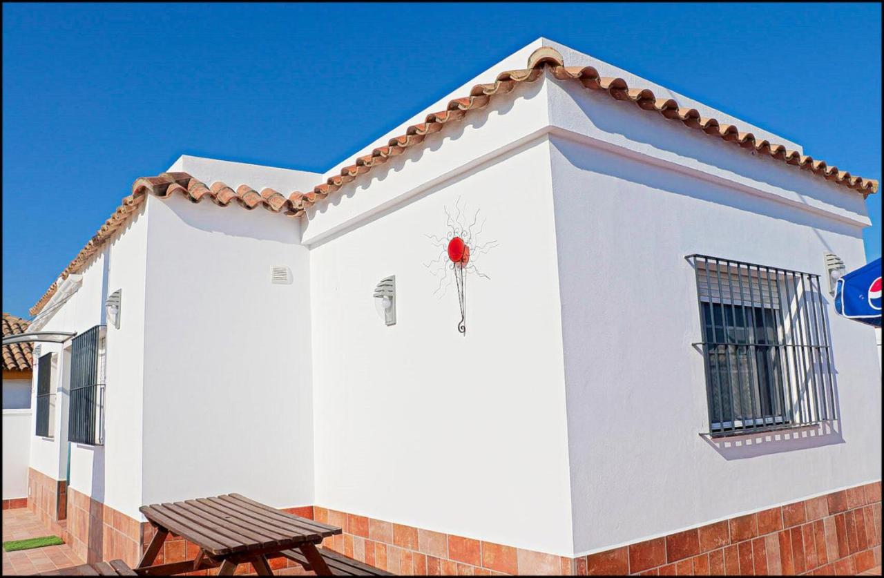 Casa Colorado Con Piscina Villa โกนิล เด ลาฟรอนเตรา ภายนอก รูปภาพ