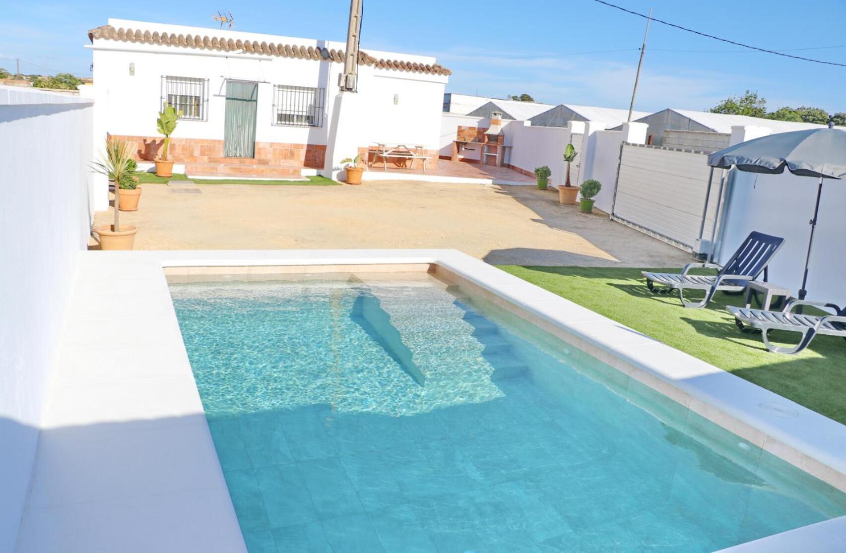 Casa Colorado Con Piscina Villa โกนิล เด ลาฟรอนเตรา ภายนอก รูปภาพ