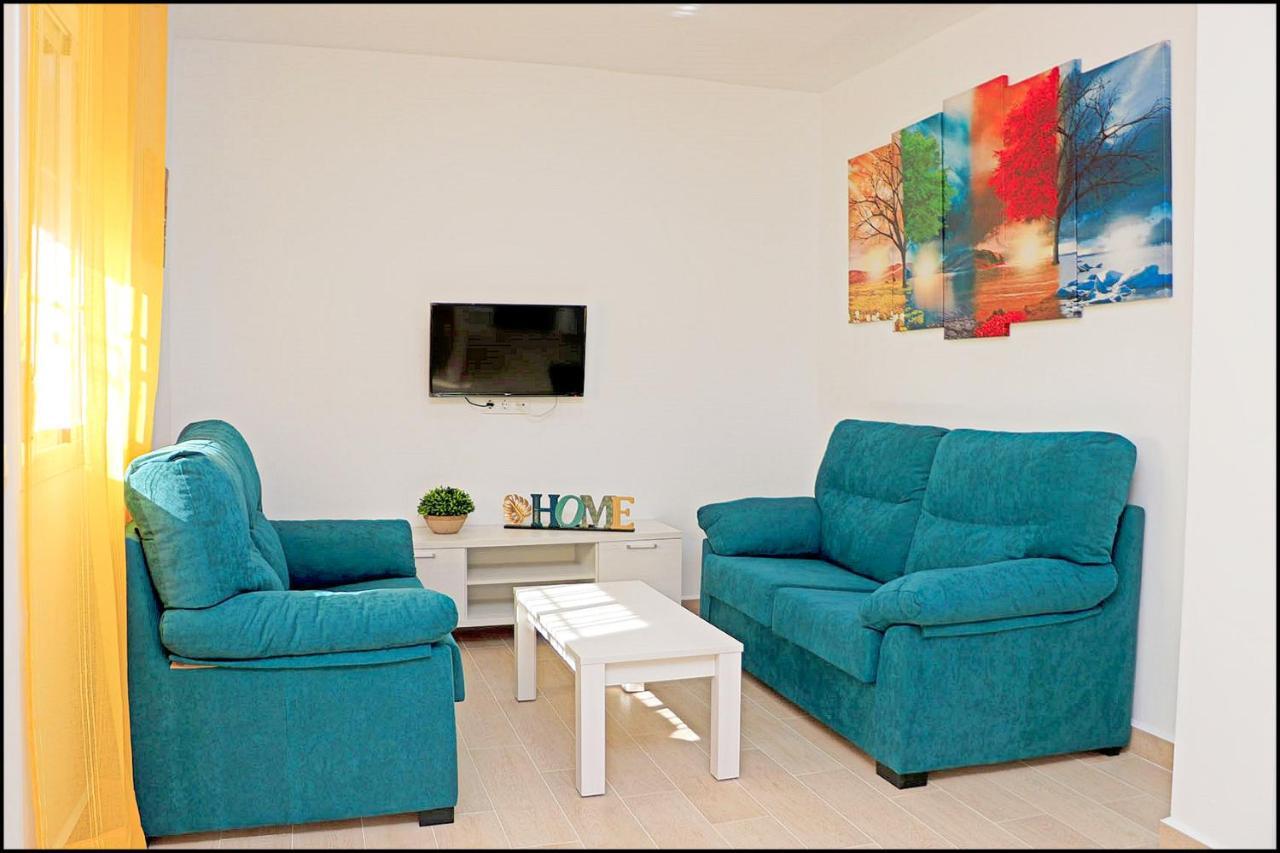 Casa Colorado Con Piscina Villa โกนิล เด ลาฟรอนเตรา ภายนอก รูปภาพ